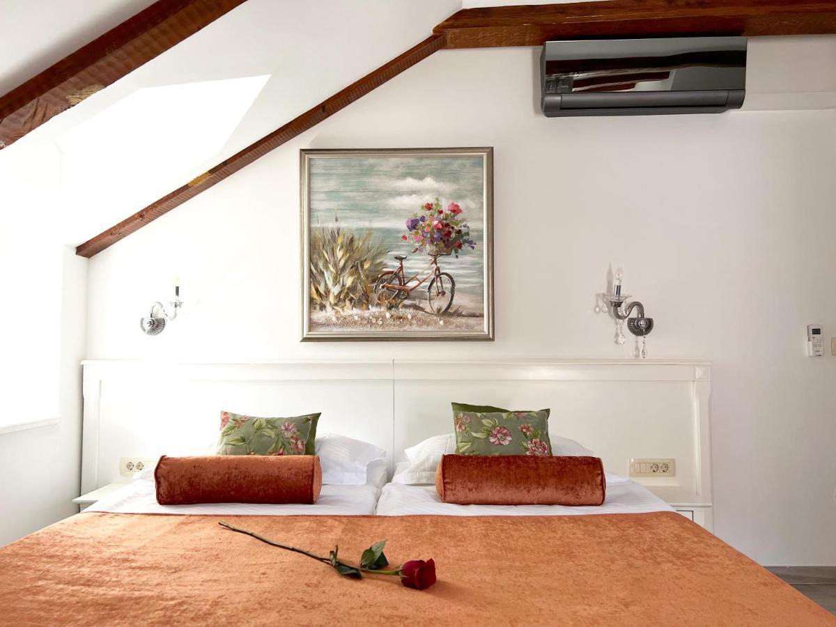 Bed&Breakfast Sorgo Palace Ston Exteriör bild